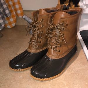 duck boots